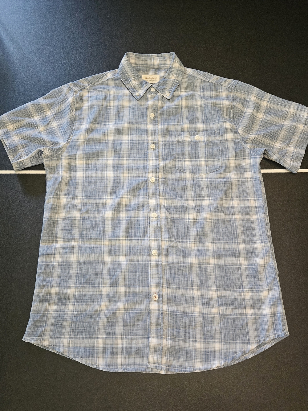 Men's Light Blue Plaid Short-Sleeve Button-Down Shirt
